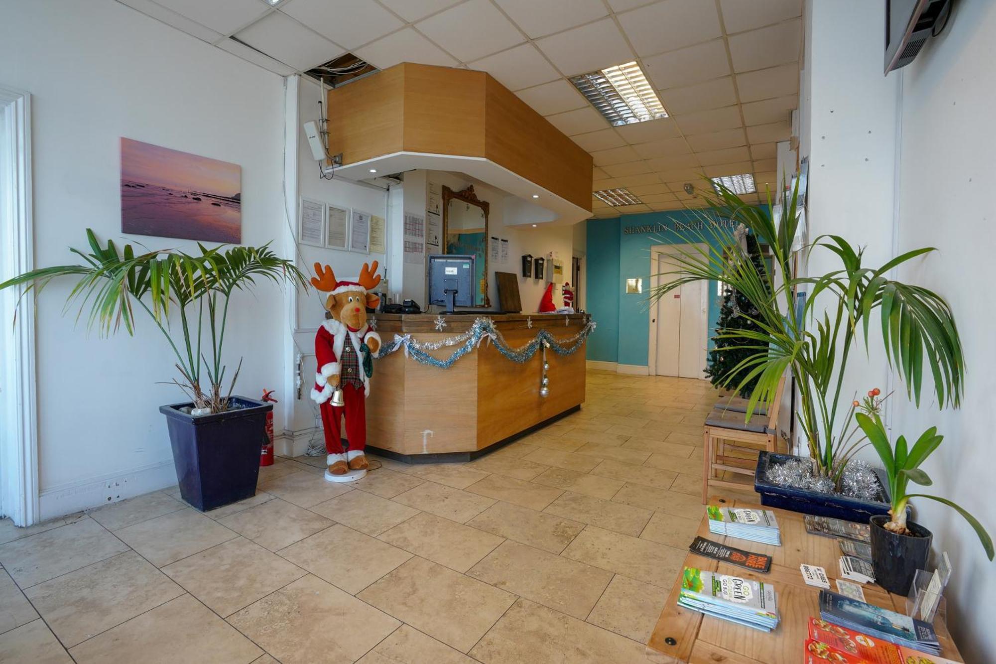 OYO Shanklin Beach Hotel Exterior foto